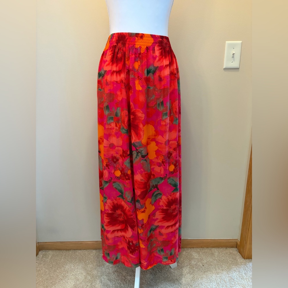 #446 Pretty Bright Floral Pink Maxi Skirt. Like New!